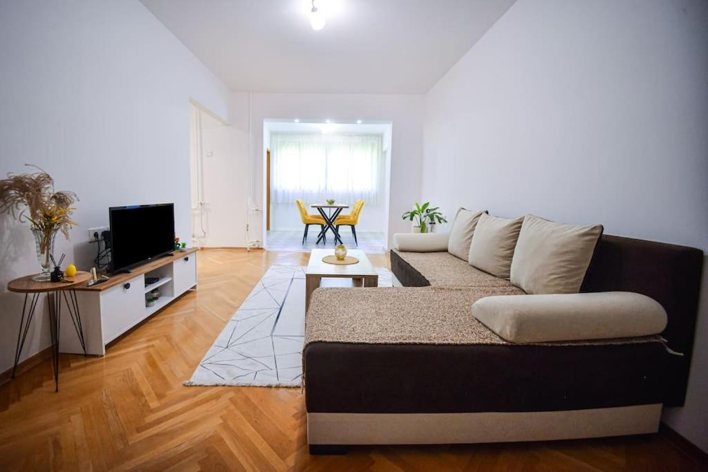Your Cozy Hideaway In Appartamento Skopje